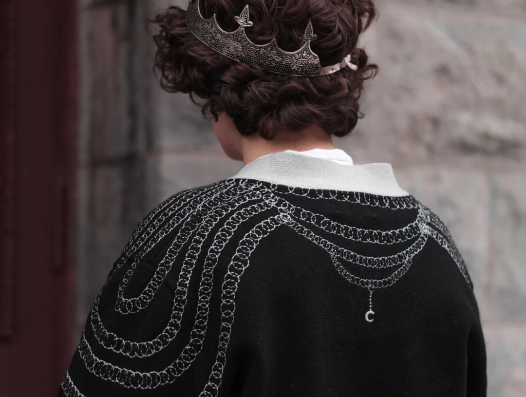 Knight in Cozy Armour Cardigan // The Raven Knight - Image 4