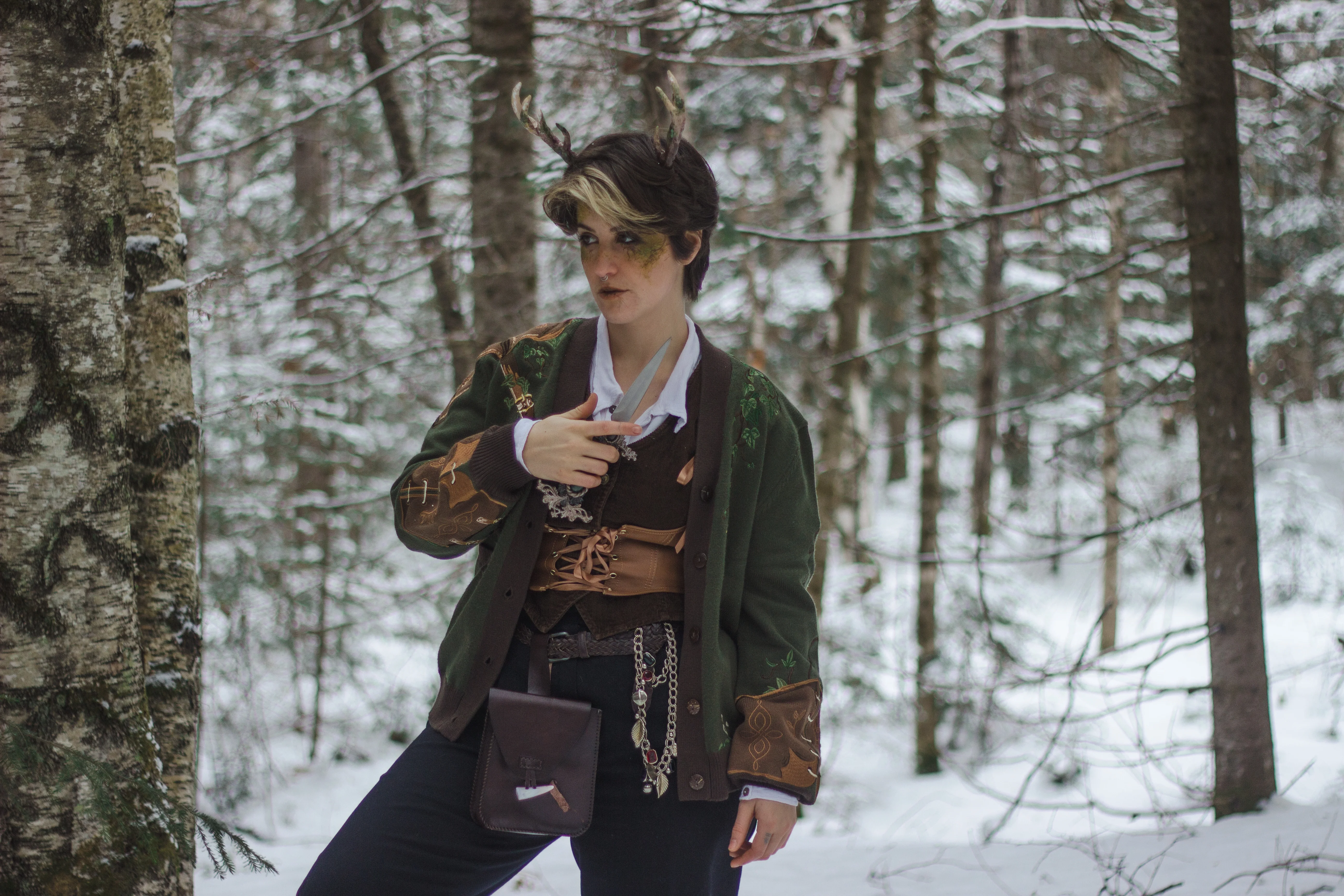 The Knight of Ivy // Embroidered Cardigan - Image 3