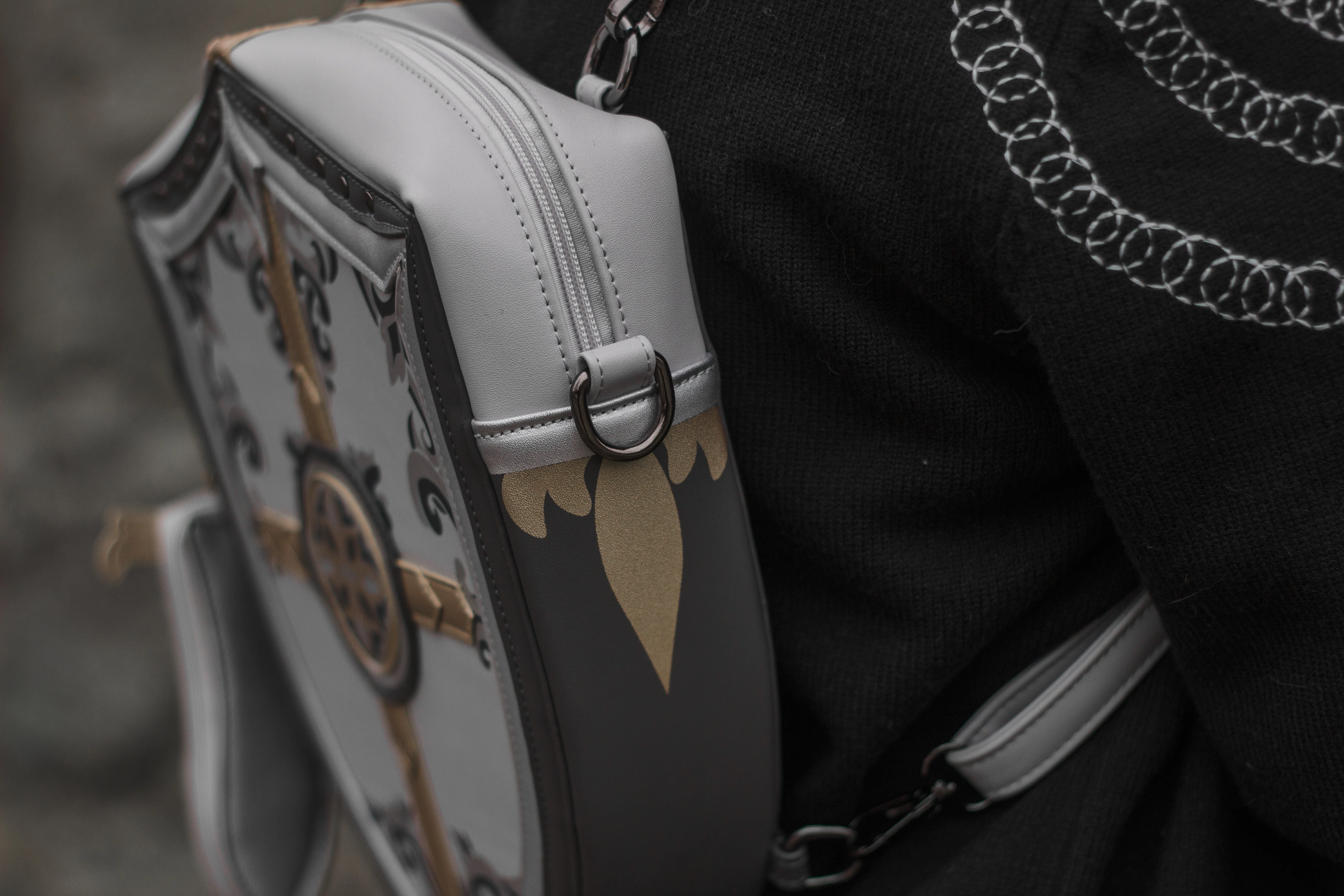 The Paladin Protector // Shield & Dagger Bag or Backpack - Image 5